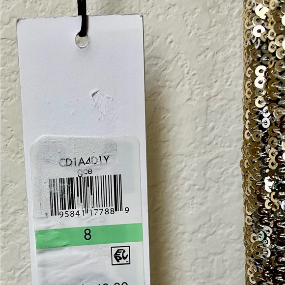 Calvin Klein Women’s Size 8 Shimmering V Neckline Gold Sequin 3/4 Sleeve Dress - Picture 8 of 16